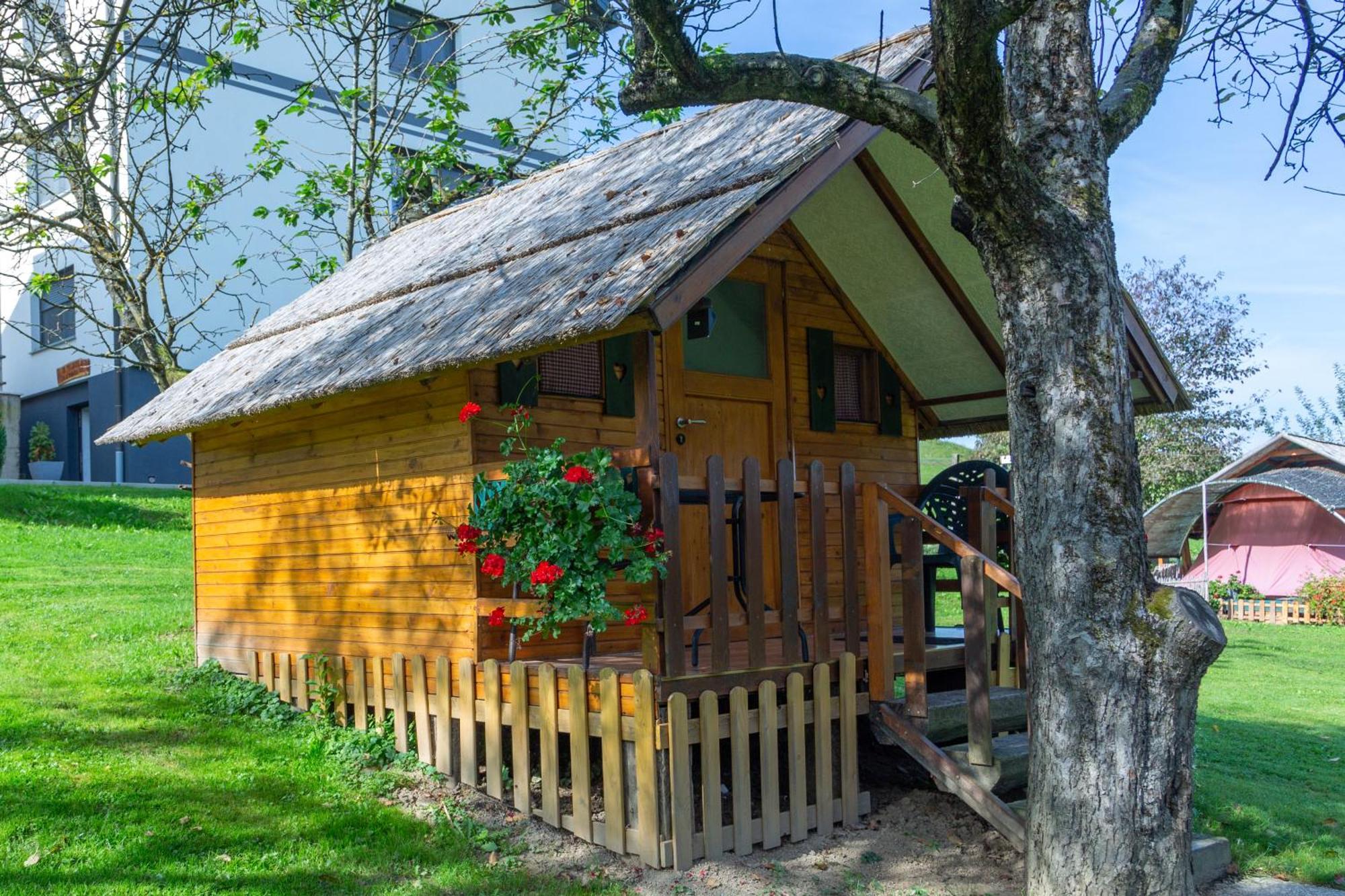 Camping Silva Hotel Лютомер Екстериор снимка